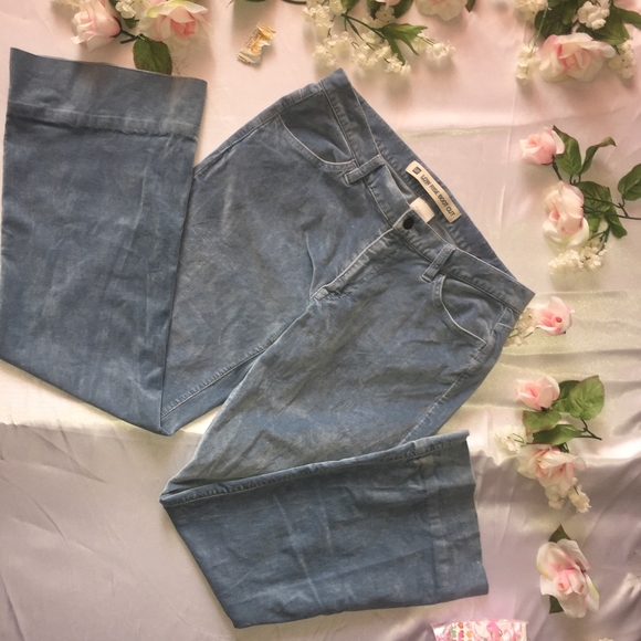 Gap Low rise Boot Cut Jean's sze 6R - Picture 4 of 4